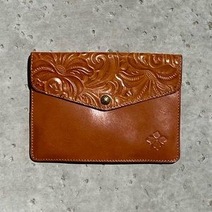 Patricia Nash - Clutch